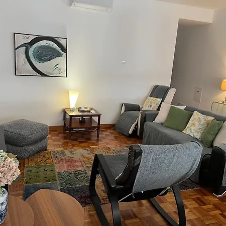 Downtown Flats 2 * 丰沙尔